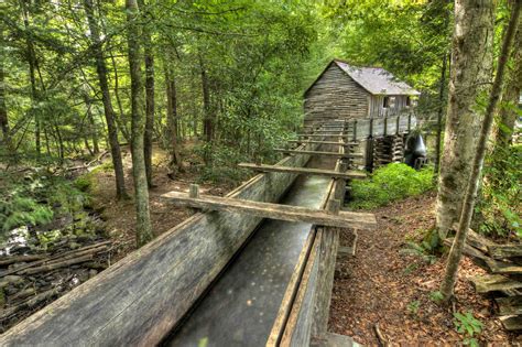 Cades Cove Loop Road in Great Smoky Mountains National Park – Travel ...