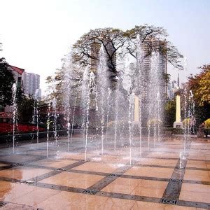 广场旱式喷泉