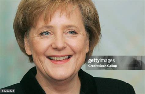 Angela Merkel 的图像结果
