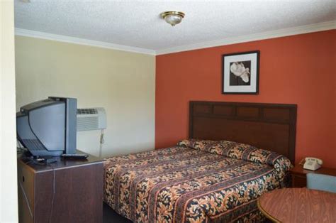 REGENCY INN (Lexington) - Hotel Reviews & Photos - Tripadvisor