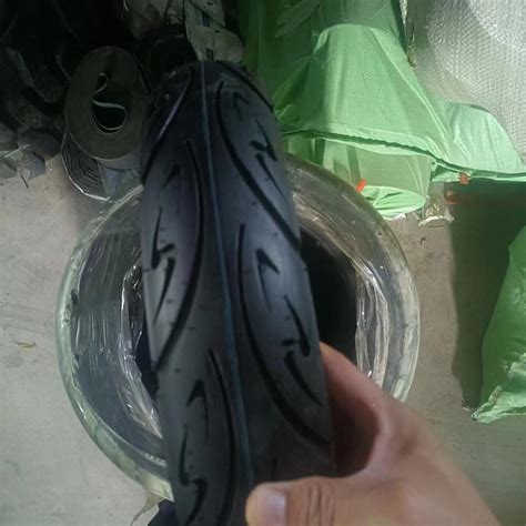 Tubeless Motorcycle Tire off Road Dirt Bike Tire 60/100-14 - Tube and Tire