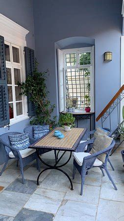 ARHONTIKO ERMOUPOLIS (Hermoupolis) - Guesthouse Reviews & Photos ...