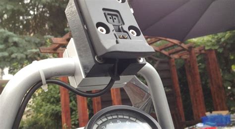 Adapter ZUMO 340, 345, 346, 350, 390, 395 and 396 for BMW R 1250 GS & R ...