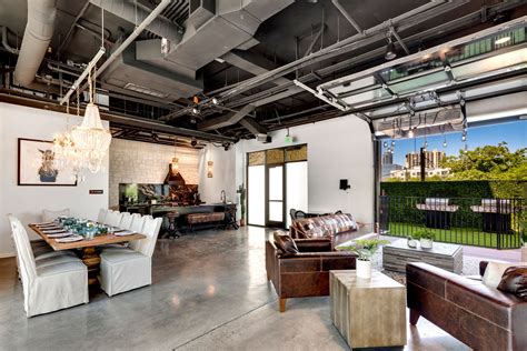 An Inside Look at 3 New Austin Bars at Inn Cahoots - Tribeza