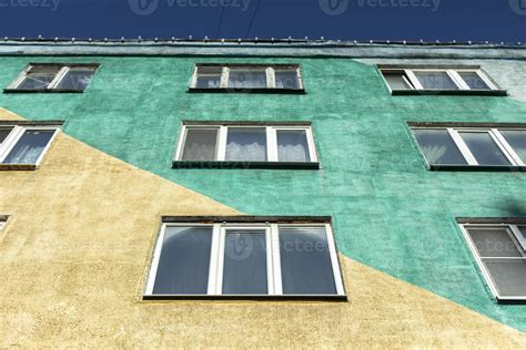 Building Windows Interior 的图像结果