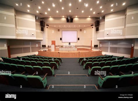Conference Hall 的图像结果