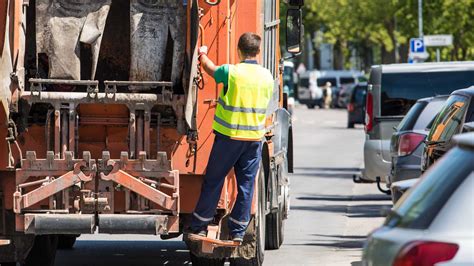 Understanding Sanitation Work | Planetizen Courses