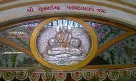 Gusaiji’s Baithakji, Pushti Parivar, Vadnagar, | Pravase