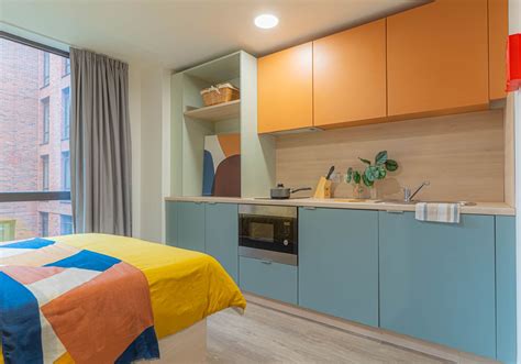 Silver Studio: Signal Place Accommodation in Nottingham | iQ