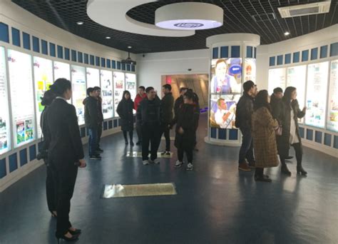 我院组织留学生参观中国移动乌鲁木齐体验馆-新疆大学软件学院