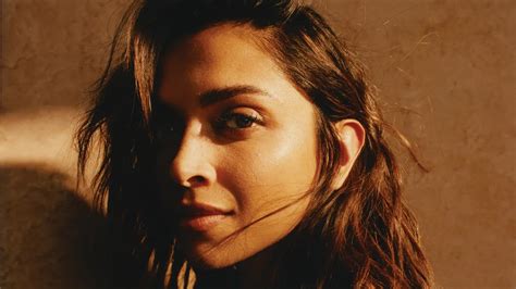 How to shape your eyebrows, according to your face shape | Vogue India