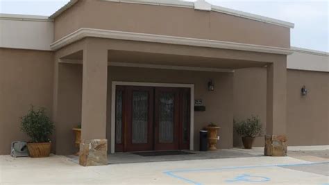 Golden Funeral Home | Bastrop