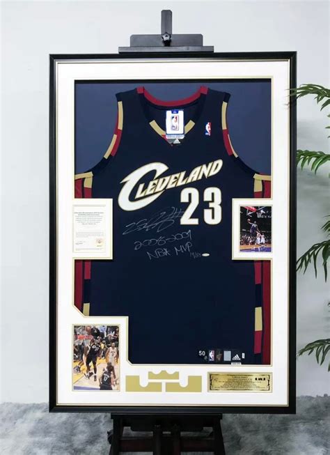 Cleveland Cavaliers LeBron James Autographed Jersey with Personalized ...