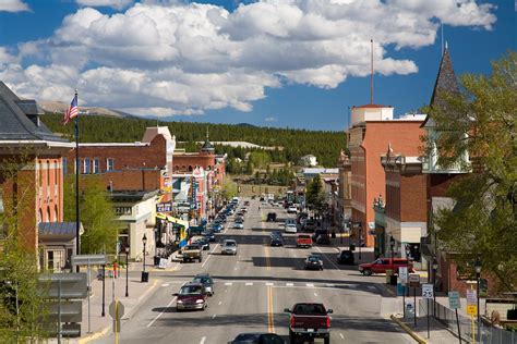 Walk across sky in high-elevation Leadville, CO | National Geographic