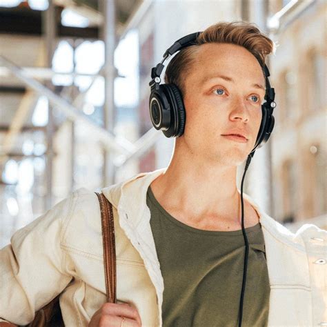 BAJAAO.COM - Buy Audio-Technica ATH-M50X Professional Monitor ...