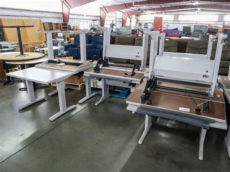 Computer Work Stations for Data Entry 的图像结果