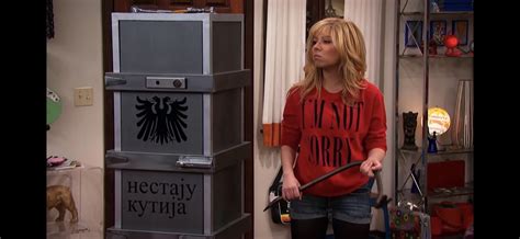 Anyone in here watched the Nickelodeon series Sam and Cat and can explain what’s going on with ...