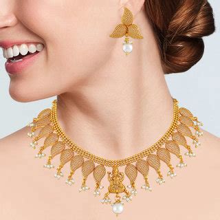 Buy Asmitta Traditional Kuri Shape Gold Plated Choker Style Necklace ...