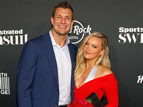 NFL Players' Wives and Girlfriends: Famous Partners of Football Players