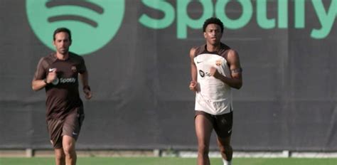 El primer entrenamiento del Barça 2023-24, sin Lenglet y con Balde e ...