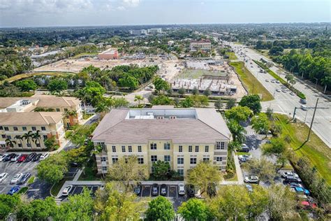 1395 Panther Lane, Naples, FL 34109 | Crexi.com