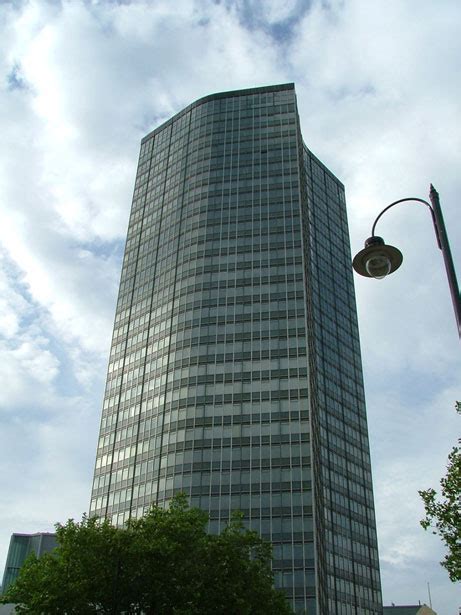 Tower Block Train 的图像结果