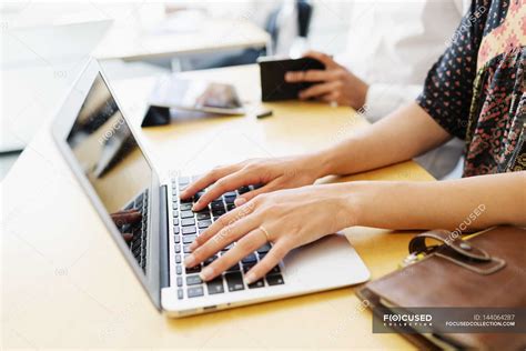 Laptop Computer Students 的图像结果