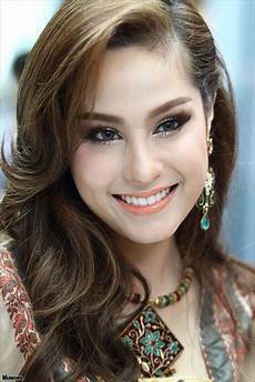 Shape And Hairstyle by The Right Hairstyles For Your Shape 2016 2019 Shape And Hairstyle