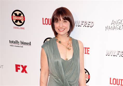 Beyond Outer Banks: Madelyn Cline's Height, Weight, Size & More