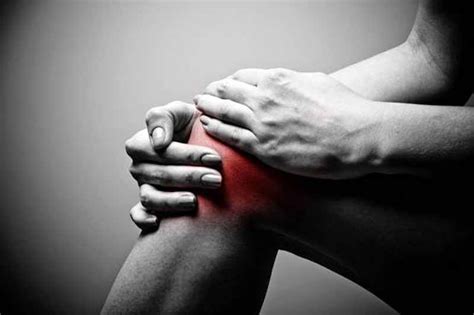 Pairo Me Dard Ka Ilaj in Hindi: पैरो में दर्द का घरेलु और असरदार इलाज