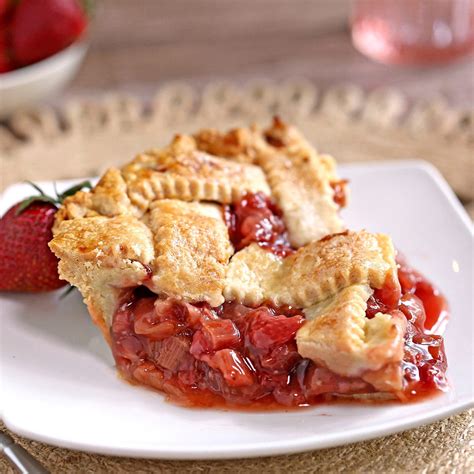 Strawberry Rhubarb Pie - SugarHero