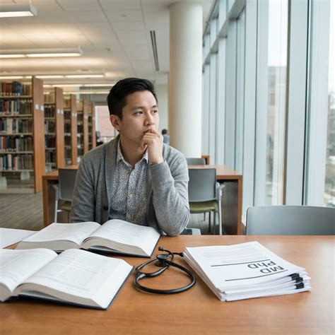 PhD vs MD: Choosing the Best Path for Your Healthcare Career