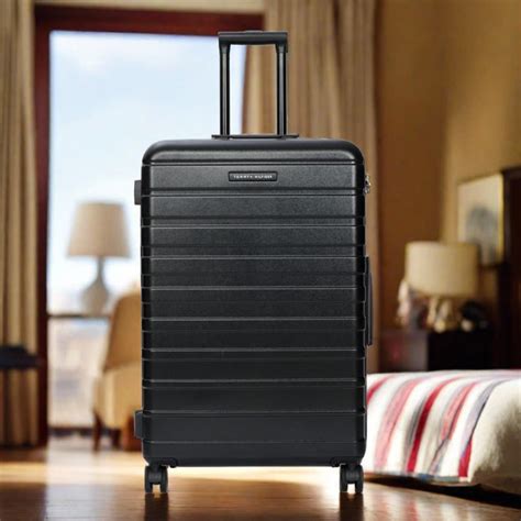 Tommy Hilfiger Hoover X Hard Luggage – BAGLINE