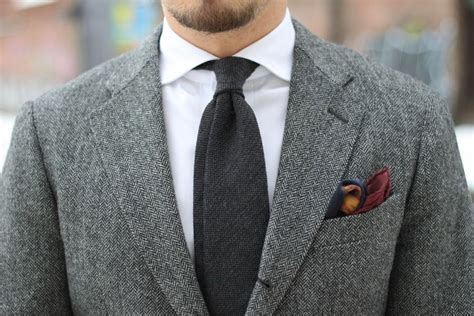 Business Suit Back Accessories 的图像结果