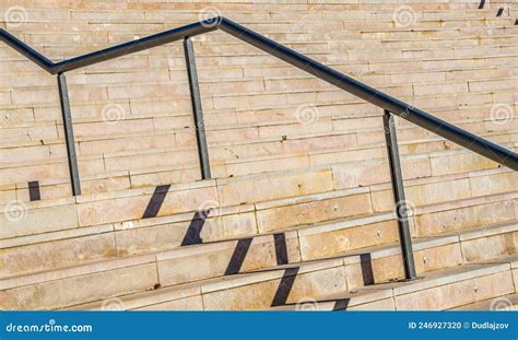 Railing In Spanish Means at Eduardo Myers blog