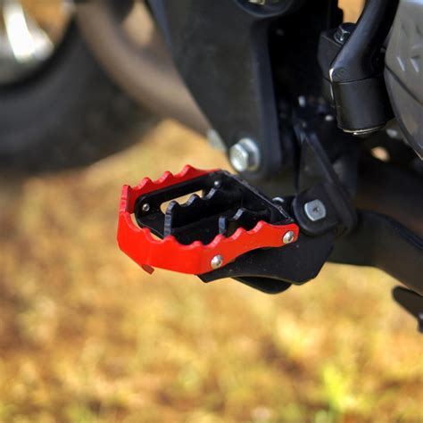 Buy Hero Xpulse 200 Bike Footrest- Auto Engina – autoengina.com
