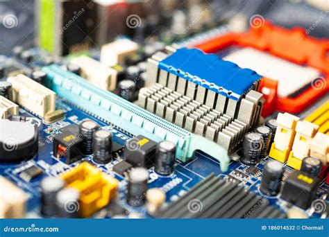 Main Computer 的图像结果