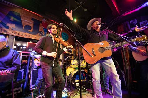 Alan Jackson Plays Secret 'Good Time' Set at Nashville Honky Tonk