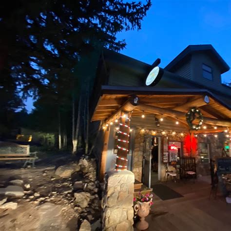 THE WORLD'S END BREWPUB, Grand Lake - Restaurant Reviews, Photos ...