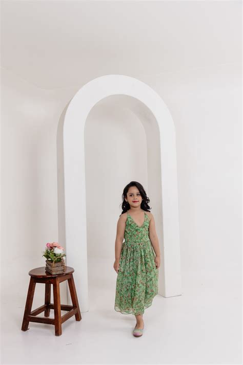 ISA SAGE GREEN FLORAL PRINTED DRESS – Deasha India