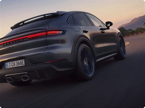 Porsche Cayenne Turbo E-Hybrid Coupé mit GT-Paket | Porsche Great Britain