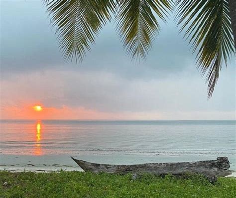 BARRY'S BEACH RESORT (Pangani) - Cottage Reviews, Photos, Rate ...