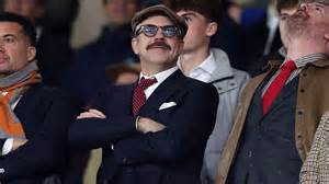 Is Ted Lasso an Arsenal fan?! Jason Sudeikis spotted at Emirates ...