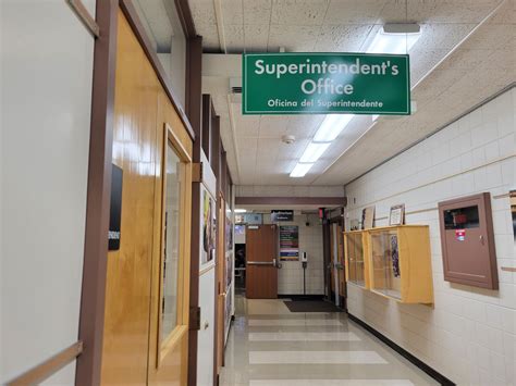 Eugene 4J School District approaching deadline to retain or remove its ...