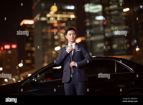 Businessman China 的图像结果