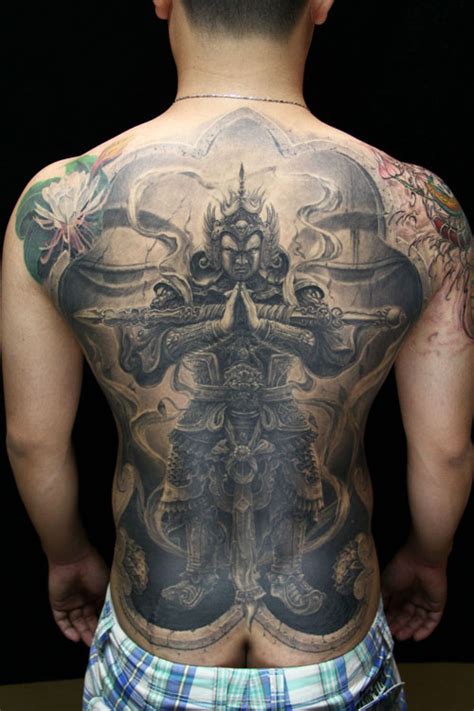 超酷的满背韦陀菩萨纹身图案