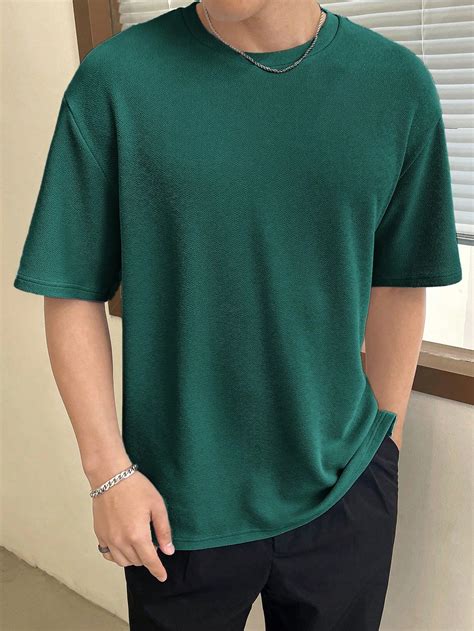 Homens Sólido Camiseta Ombro Caído | Green shirt outfits, Green shirt ...