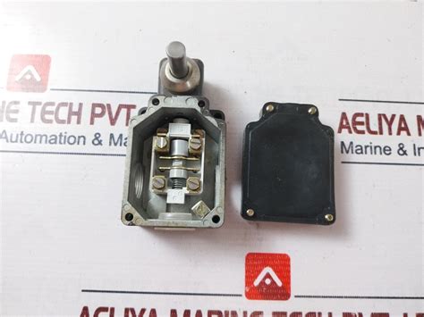 Schmersal Ts 015-11Y Heavy Duty Limit Switch 500V-600V – Aeliya Marine ...