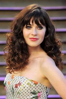 Best Curly Hairstyles For Faces by The Best Curly Hairstyles For Oval Faces Southern Living Best Curly Hairstyles For Faces