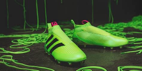 阿迪达斯发布史上首款无鞋带足球鞋-格物者-工业设计源创意资讯平台_官网